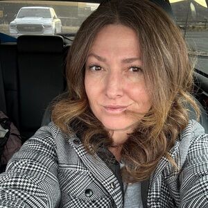 Meet your Posher, Harmony